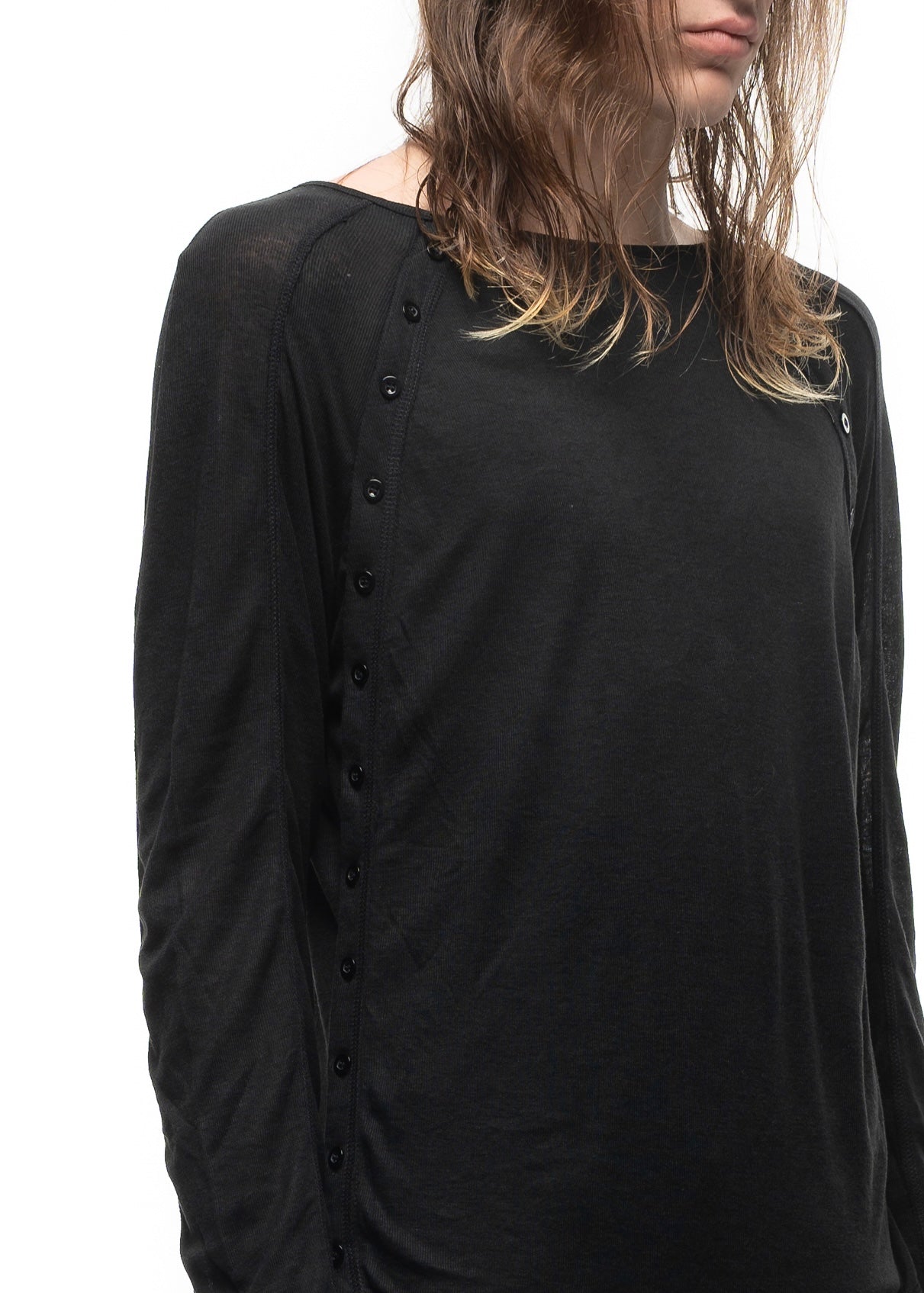 2 BUTTON LINE DOUBLE-LAYERED LONGSLEEVE BLACK