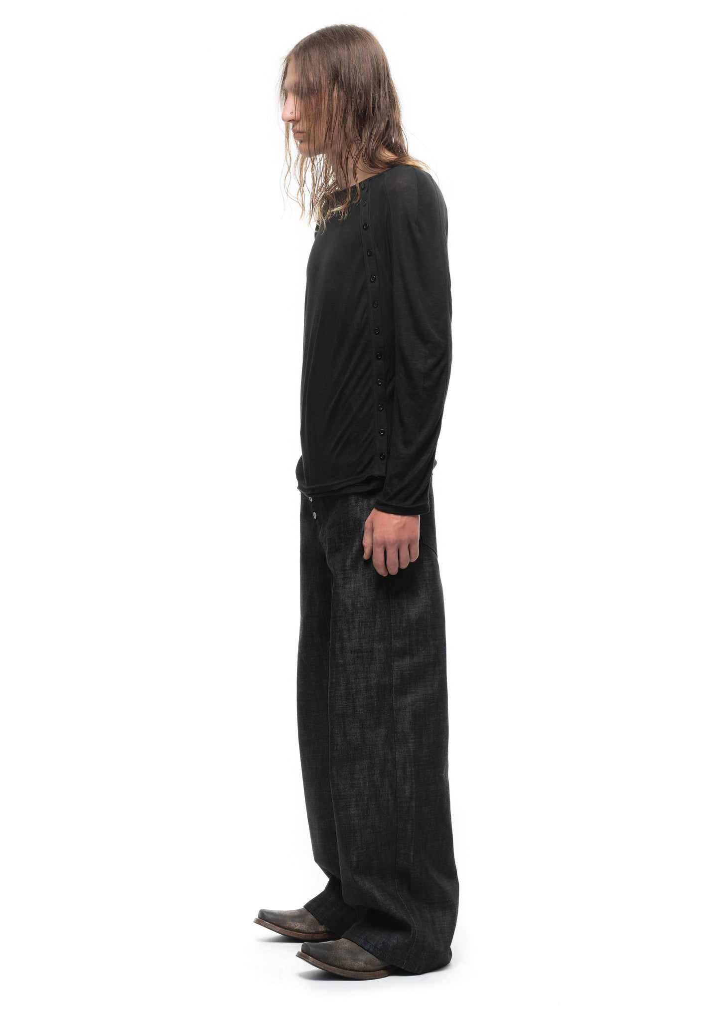 2 BUTTON LINE DOUBLE-LAYERED LONGSLEEVE BLACK