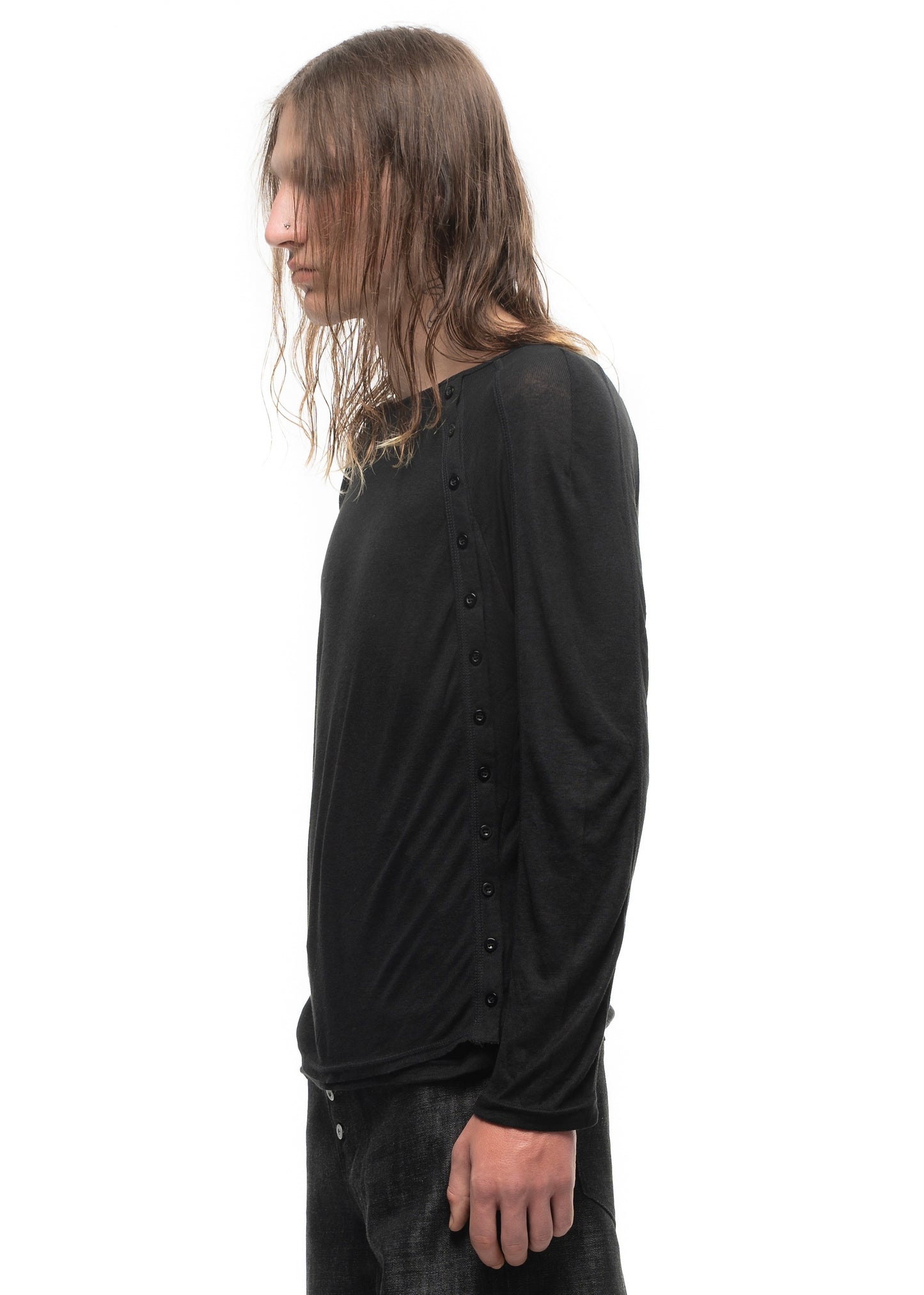 2 BUTTON LINE DOUBLE-LAYERED LONGSLEEVE BLACK