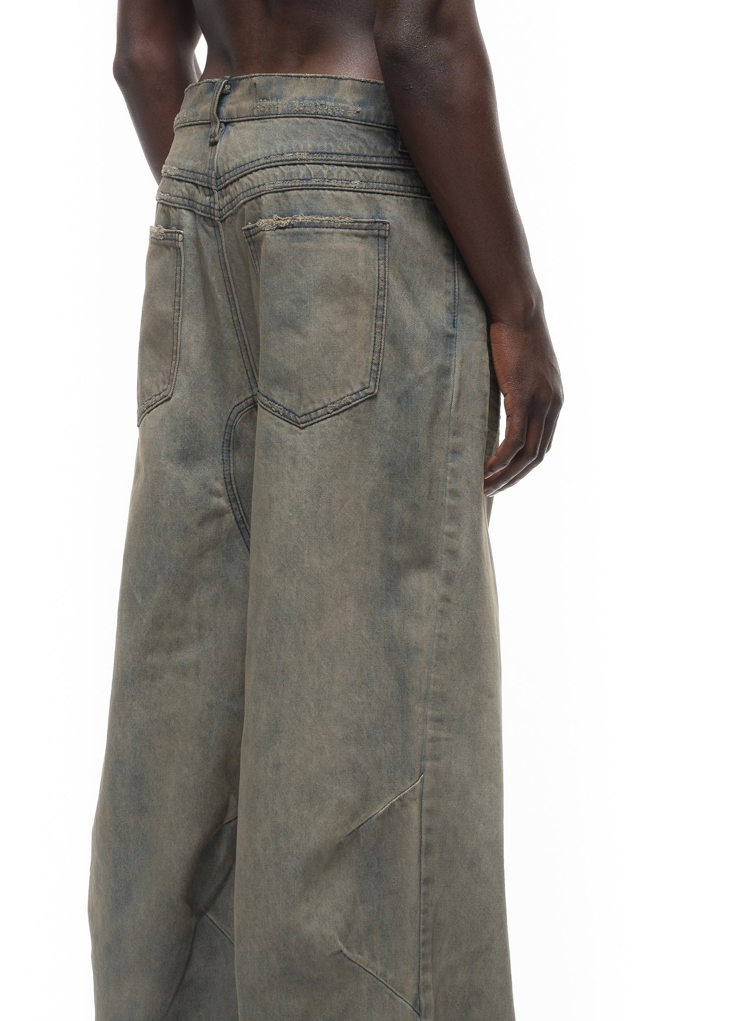 LOOSE EVERYDAY CONCRETE DUST DENIM