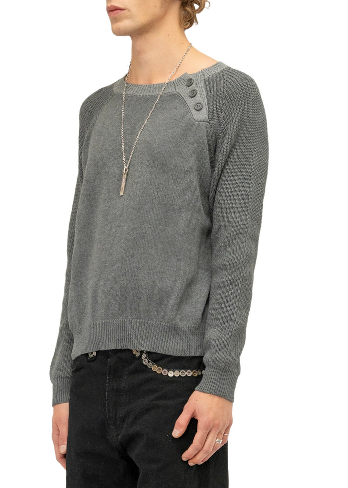 BUTTON KNIT CREWNECK GREY