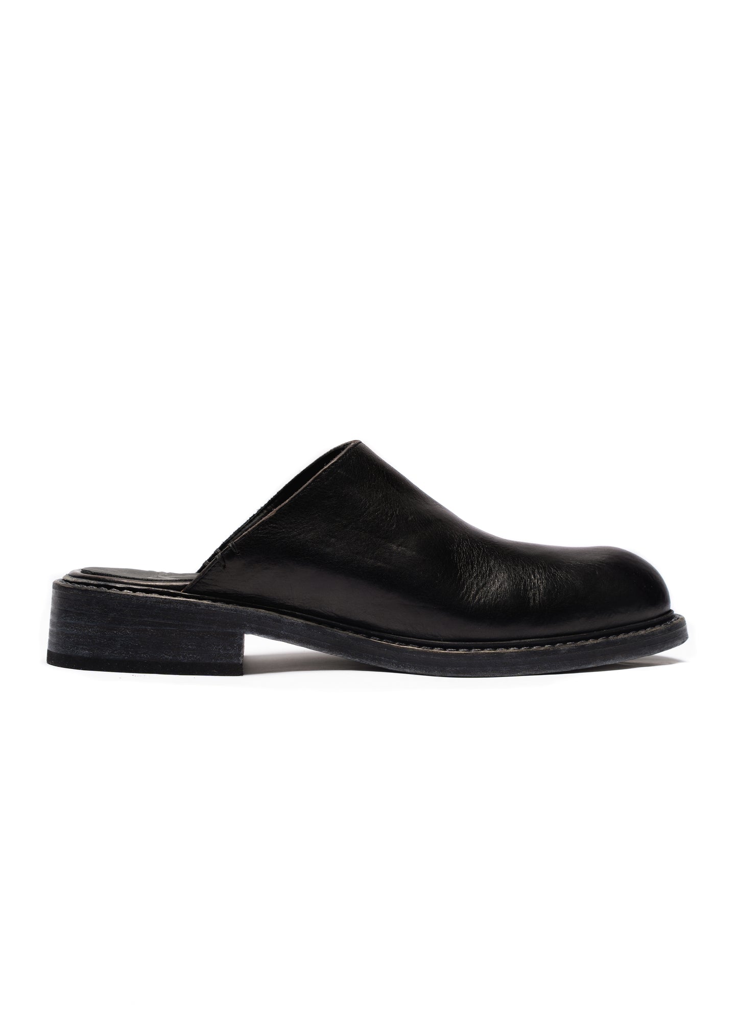 MULE BLACK 001