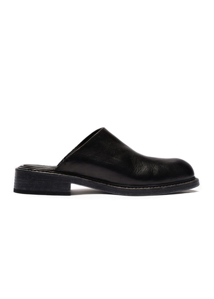 MULE BLACK 001