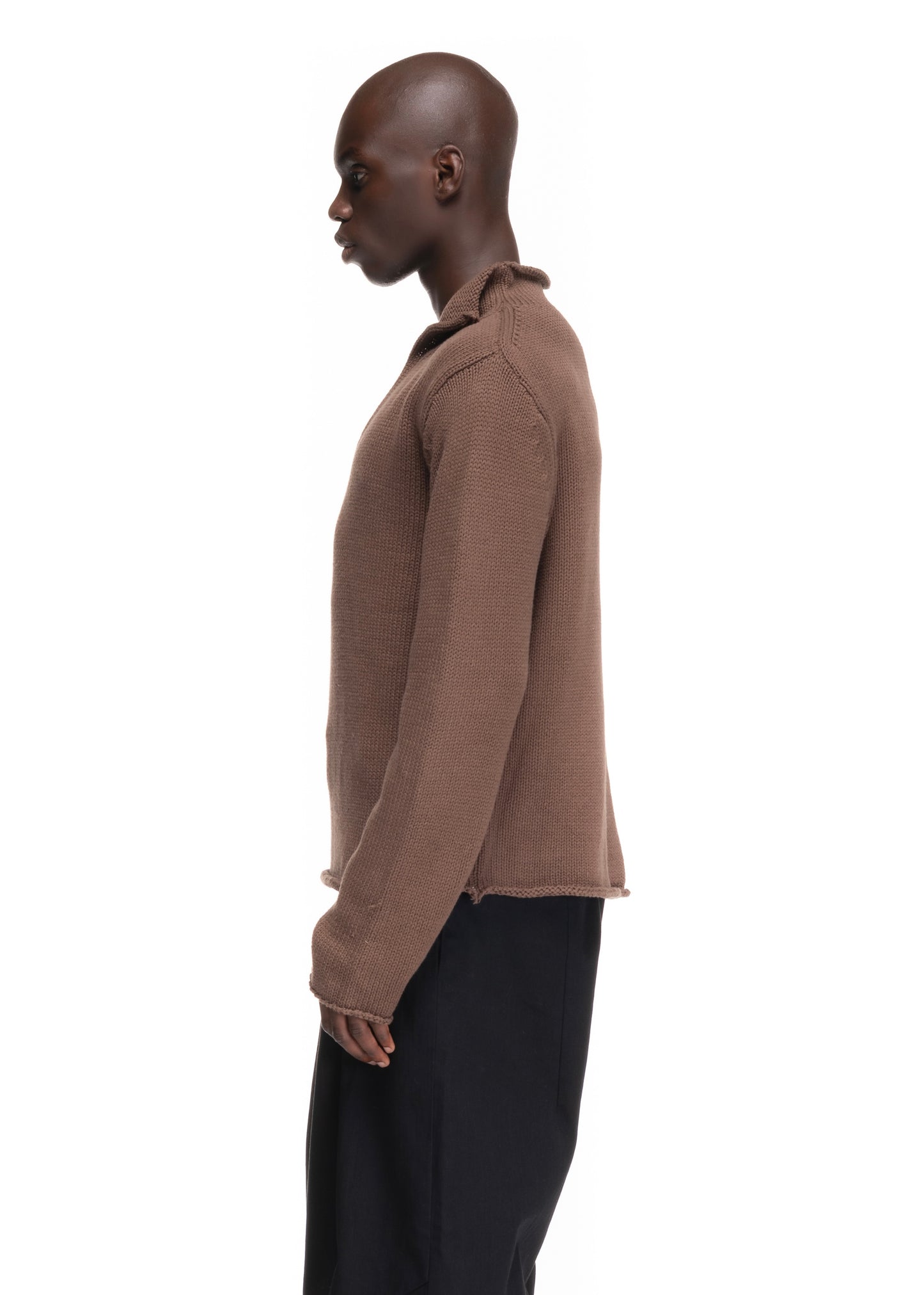 V KNIT SWEATER BROWN
