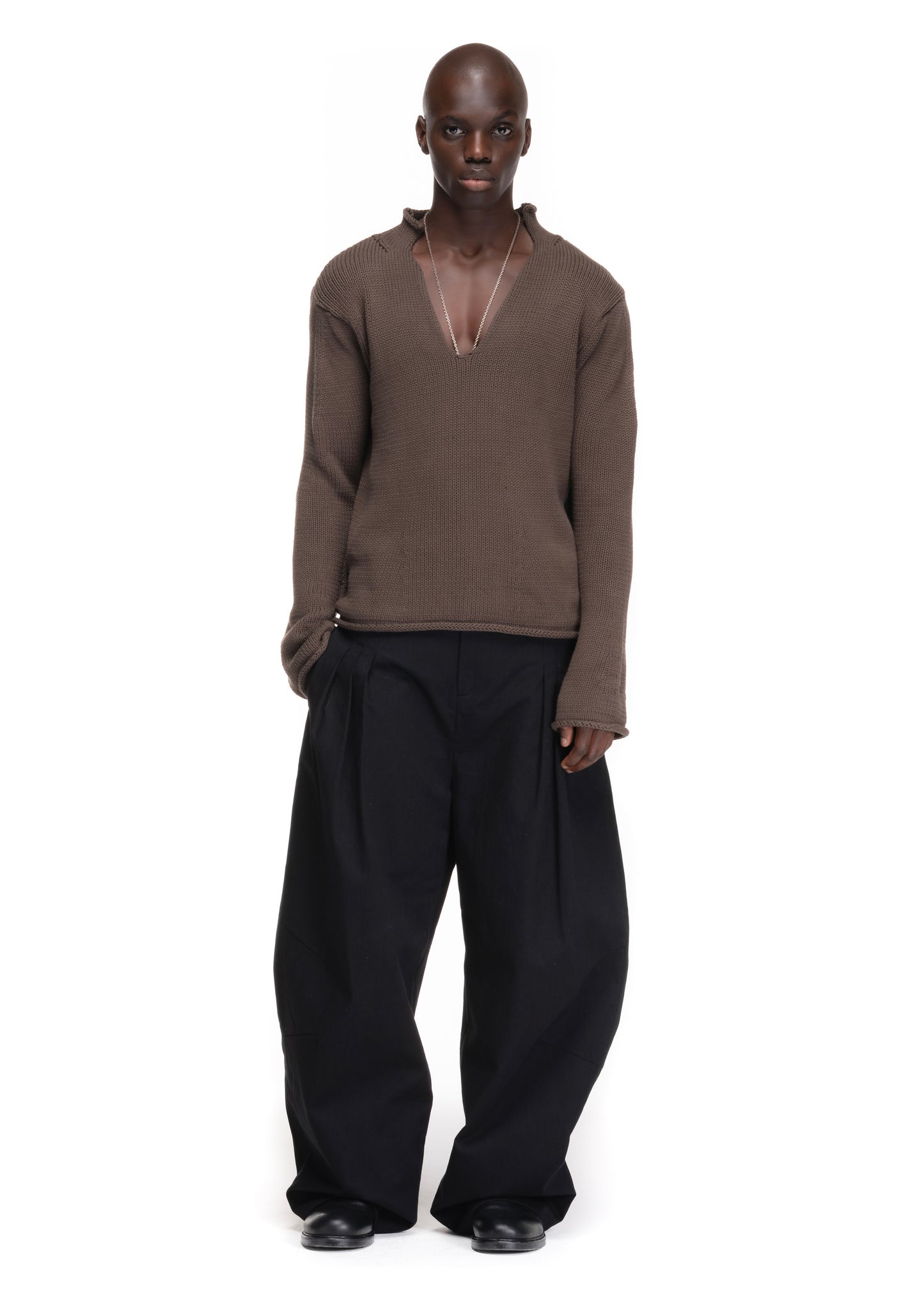 V KNIT SWEATER KHAKI