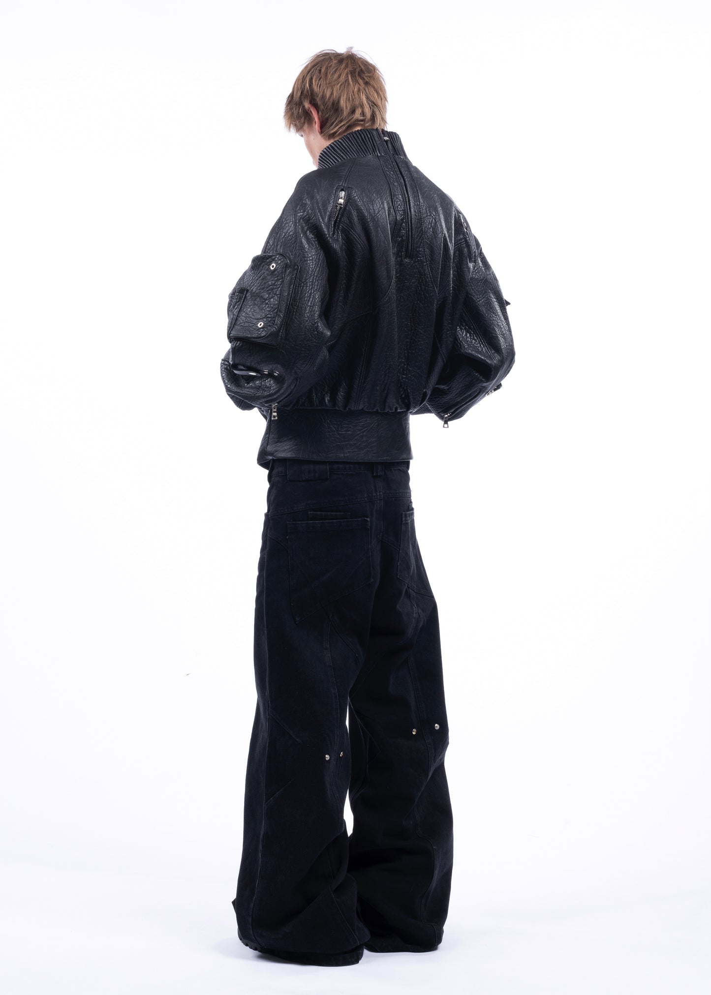 PULL OVER CONCRETE LEATHER BOMBER