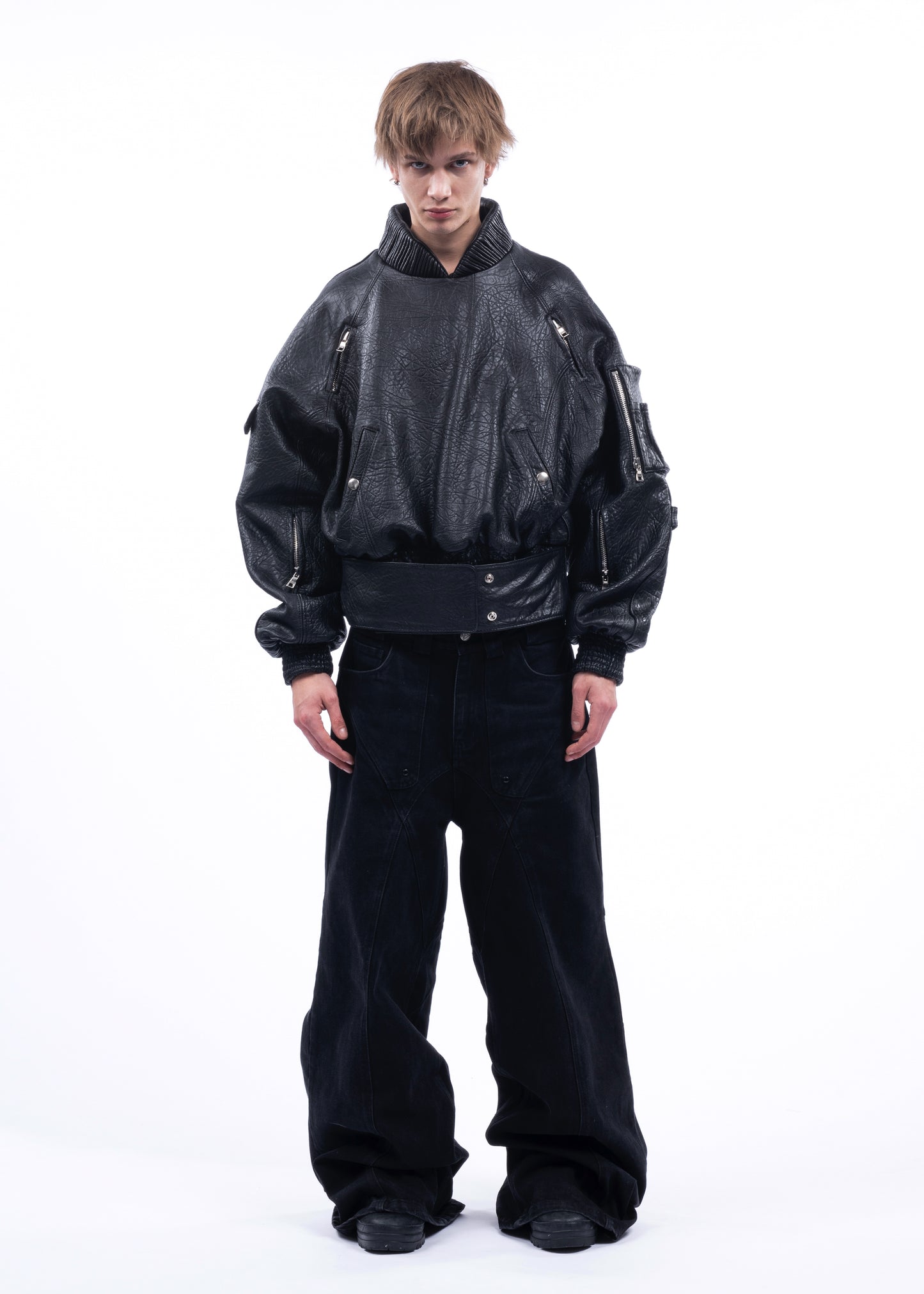 PULL OVER CONCRETE LEATHER BOMBER