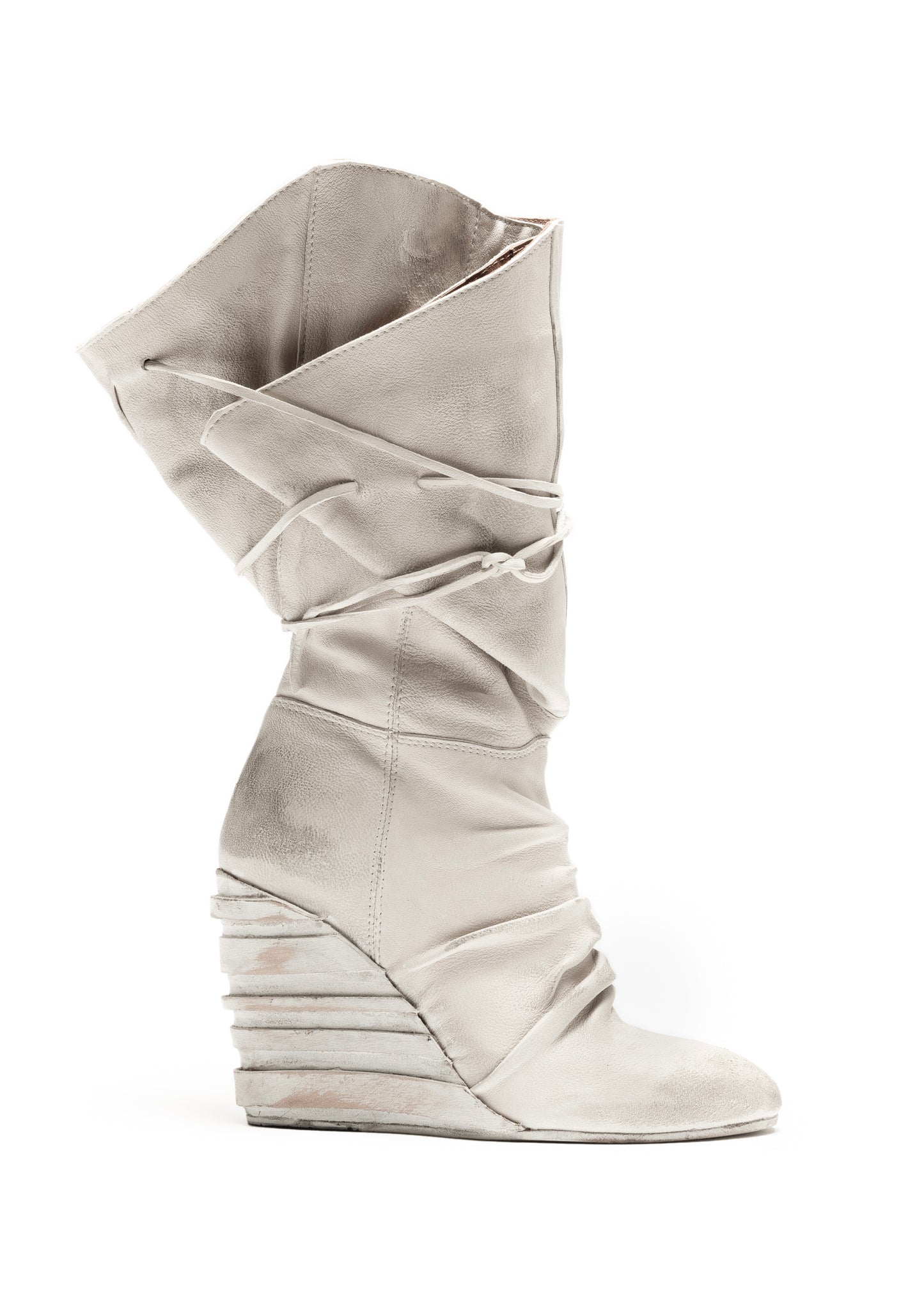 LAYERED CONCRETE HEEL