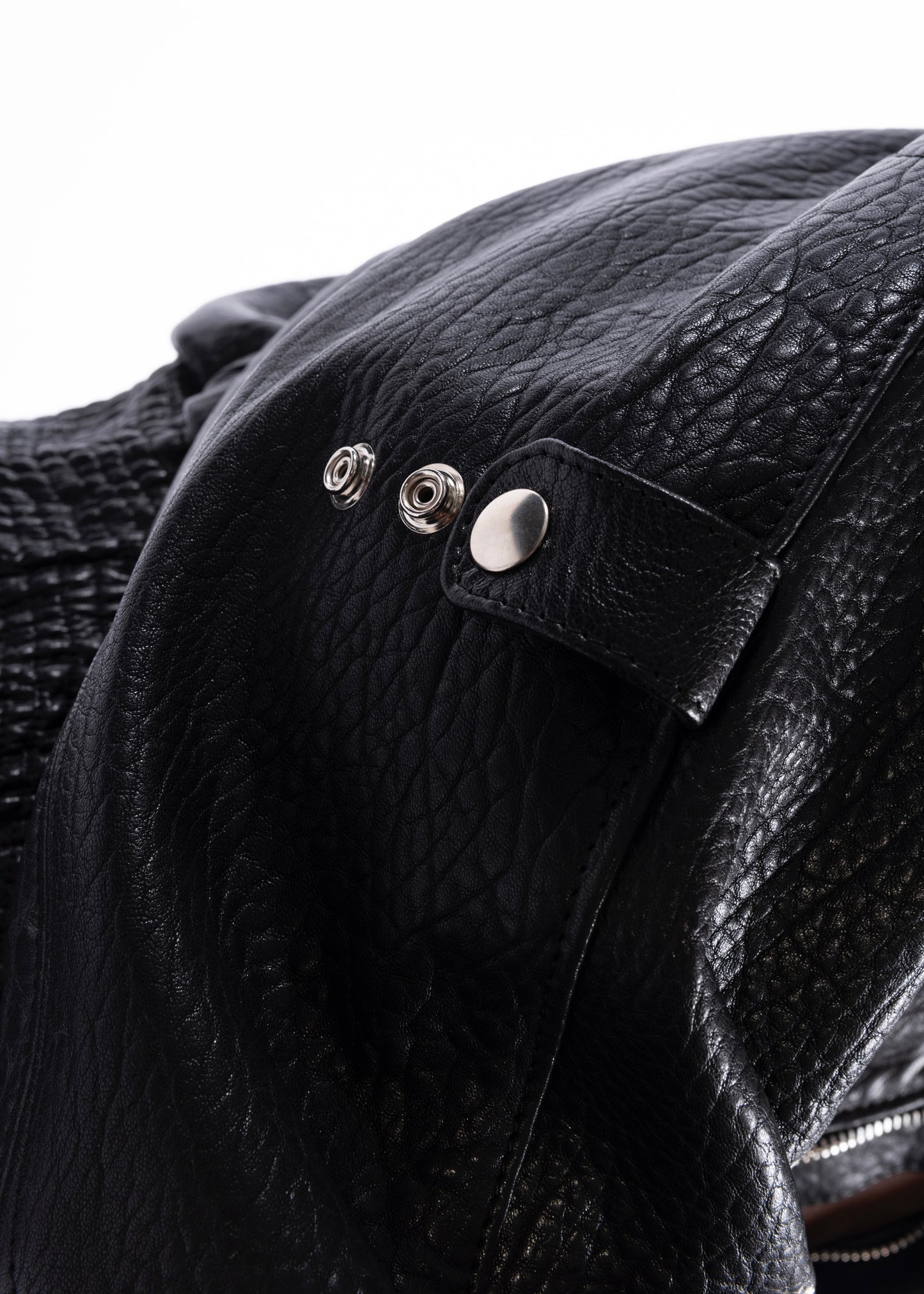 BLACK DRIED CONCRETE LEATHER BOMBER