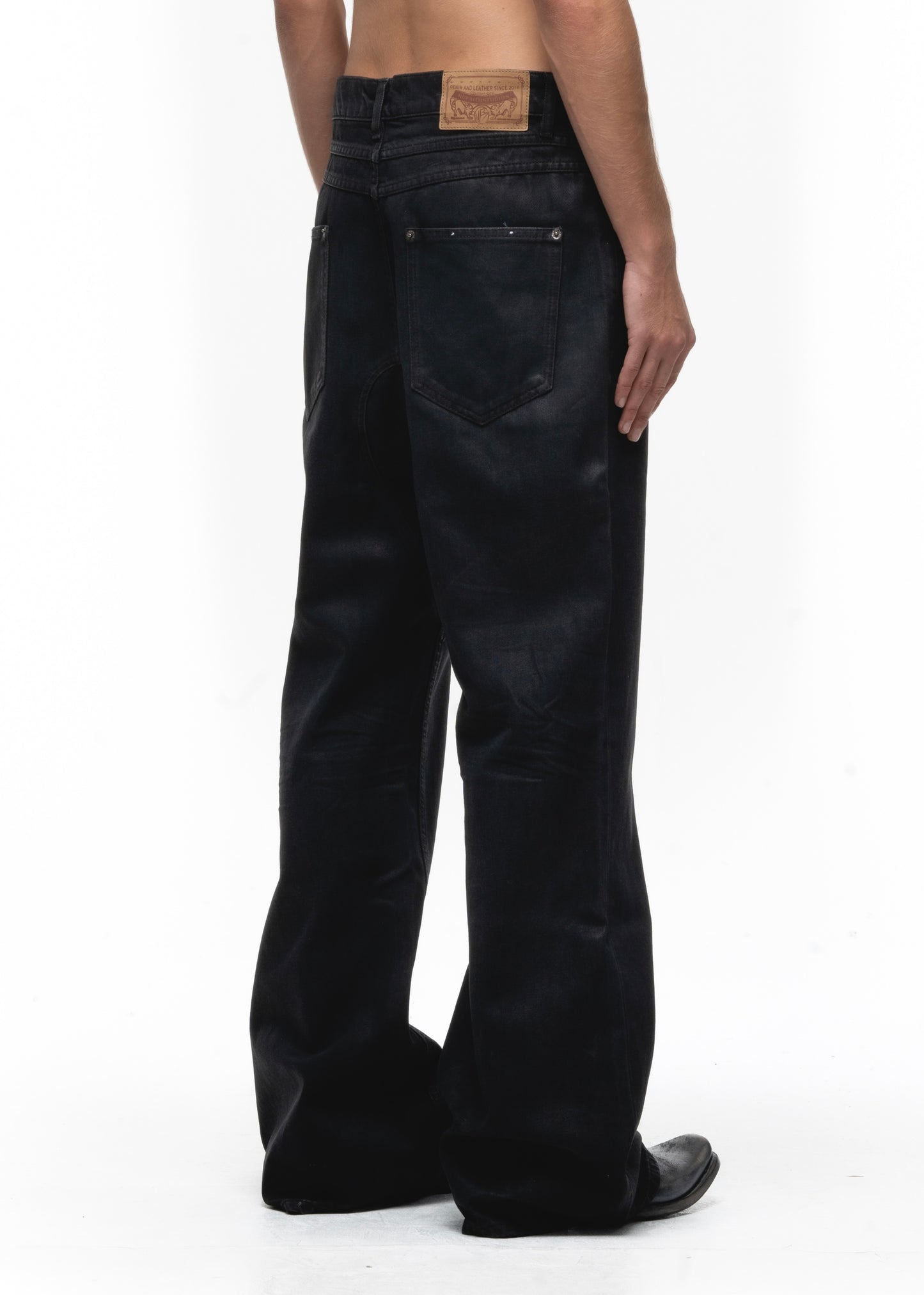 ITALY DULL BLACK BOOT CUT