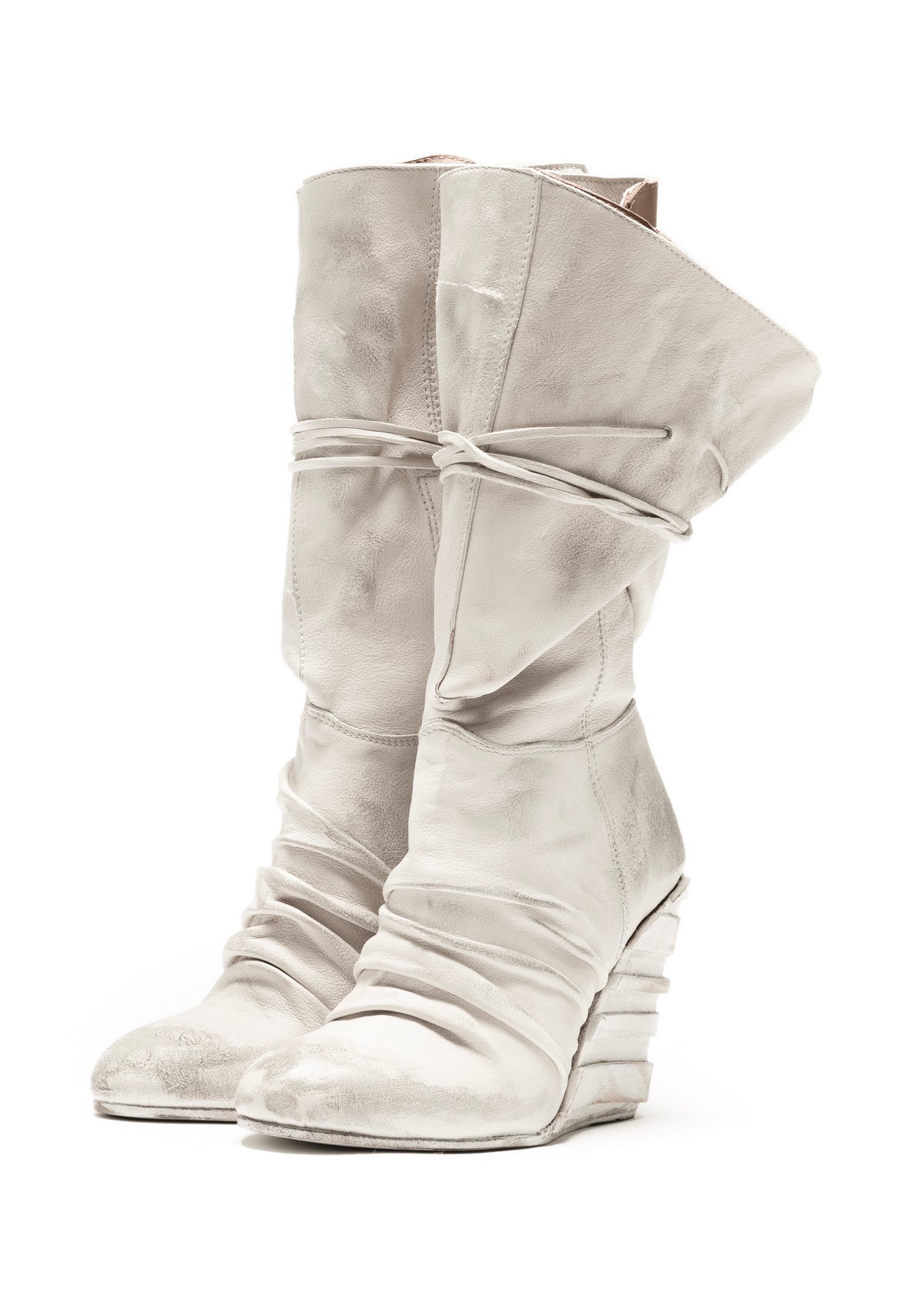 LAYERED CONCRETE HEEL