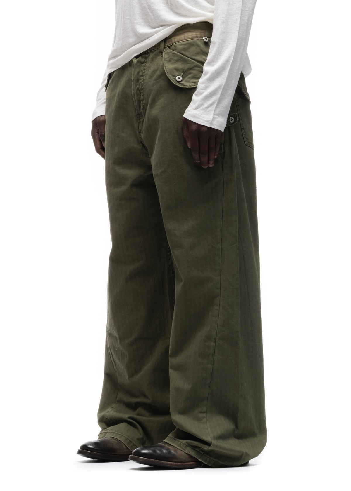 HERRINGBONE CUT KHAKI