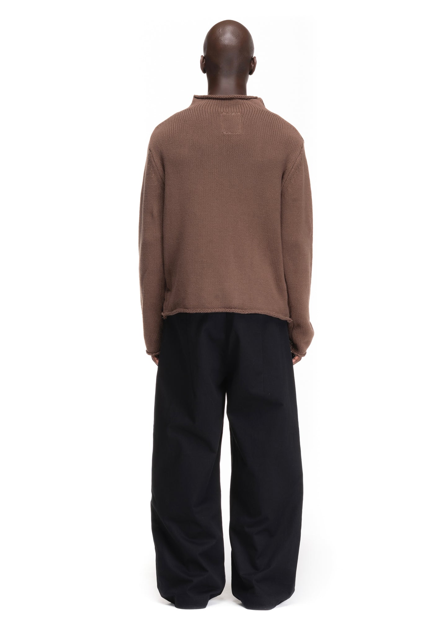 V KNIT SWEATER BROWN