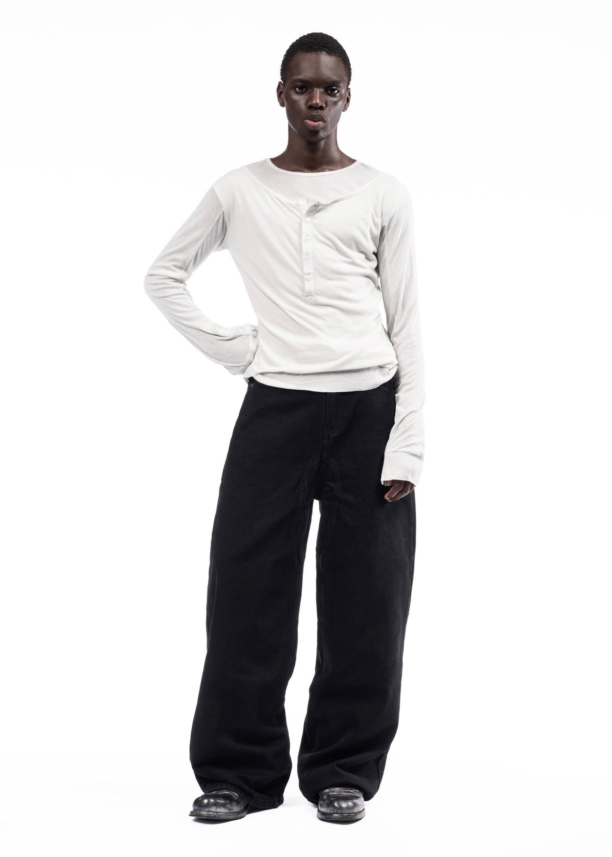 DOUBLE-LAYERED BUTTON ORGANIC COTTON LONGSLEEVE WHITE