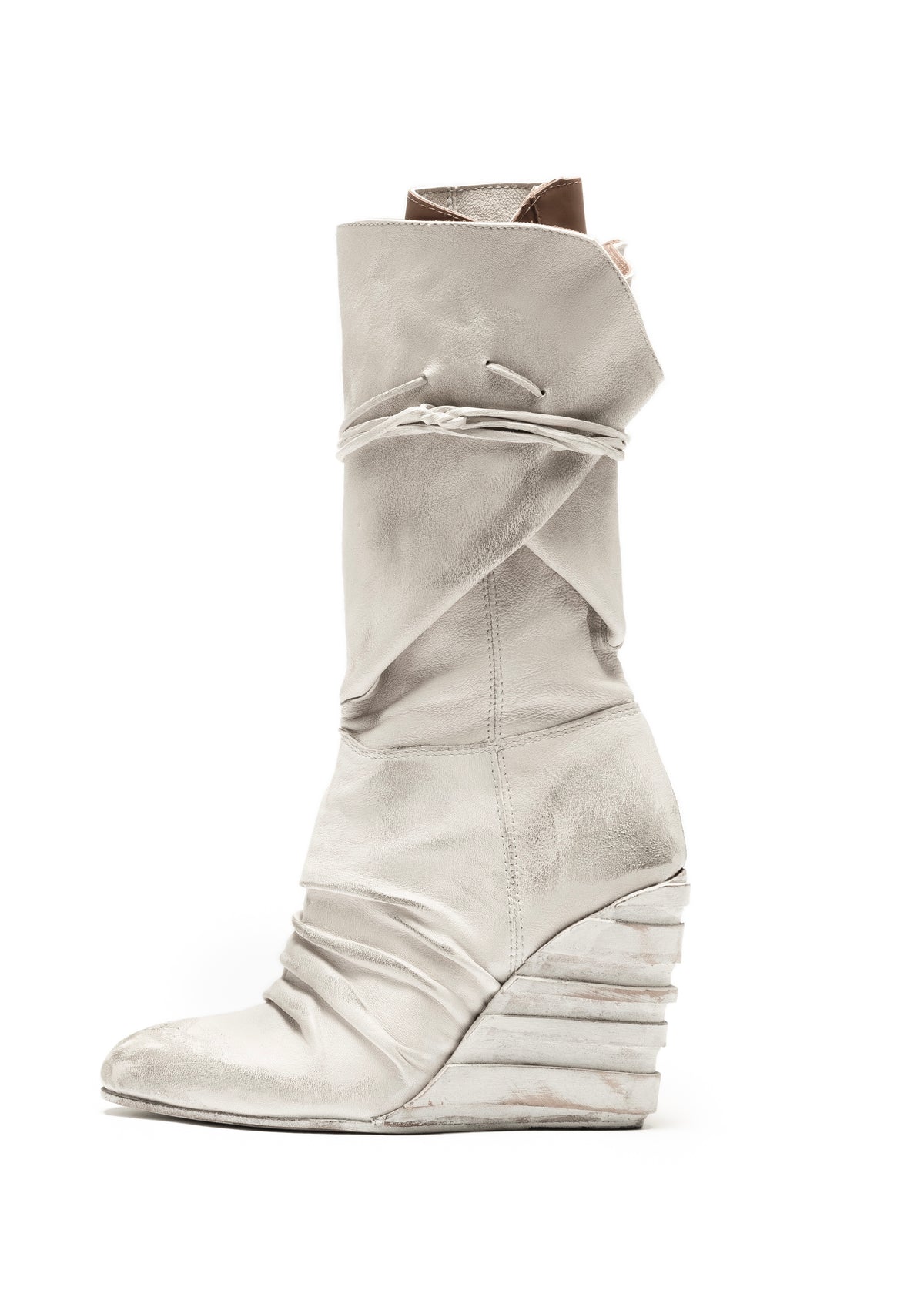 LAYERED CONCRETE HEEL