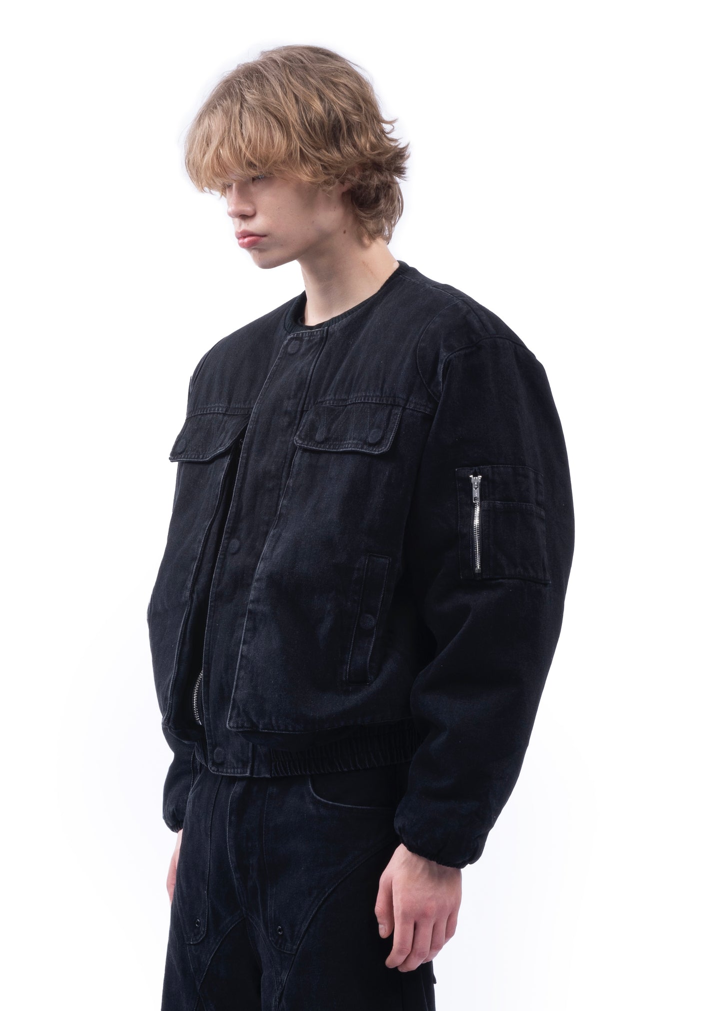 DENIM REMOVABLE SHOULDER BOMBER BLACK