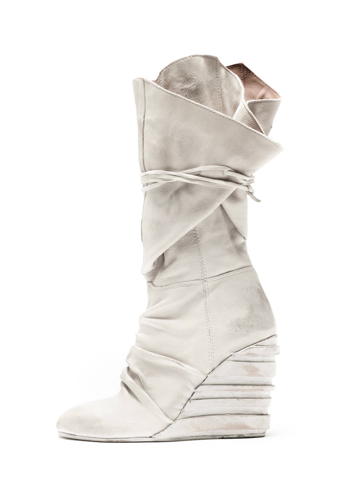 LAYERED CONCRETE HEEL