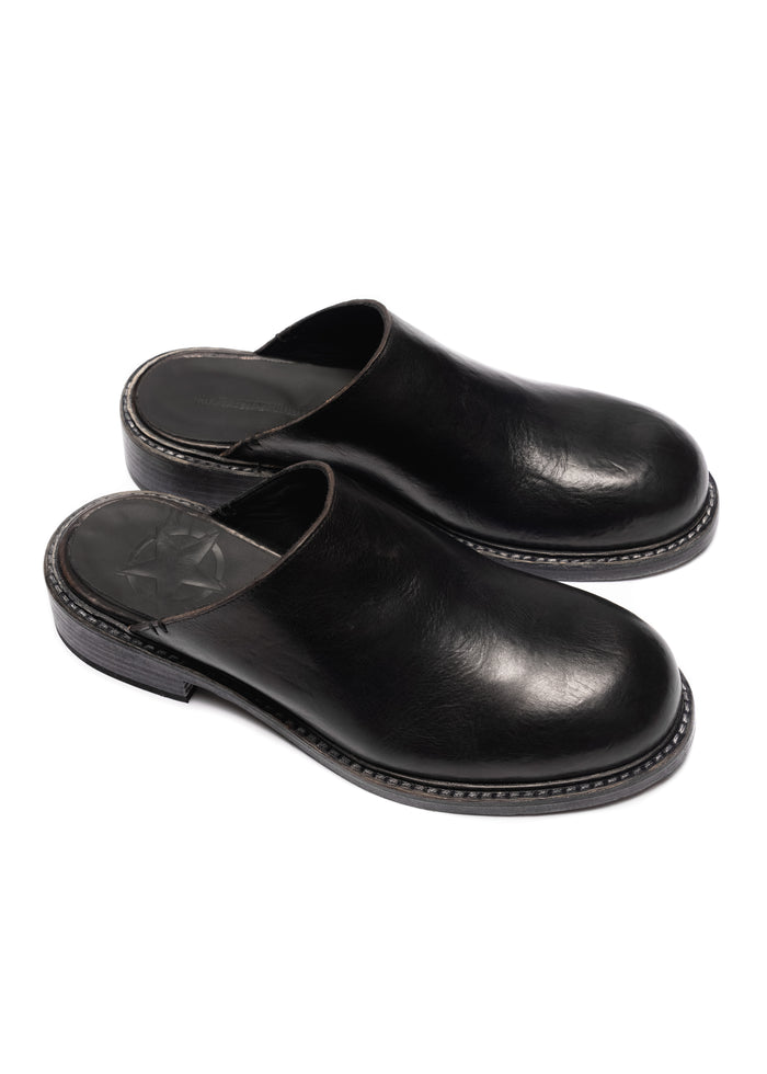 MULE BLACK 001
