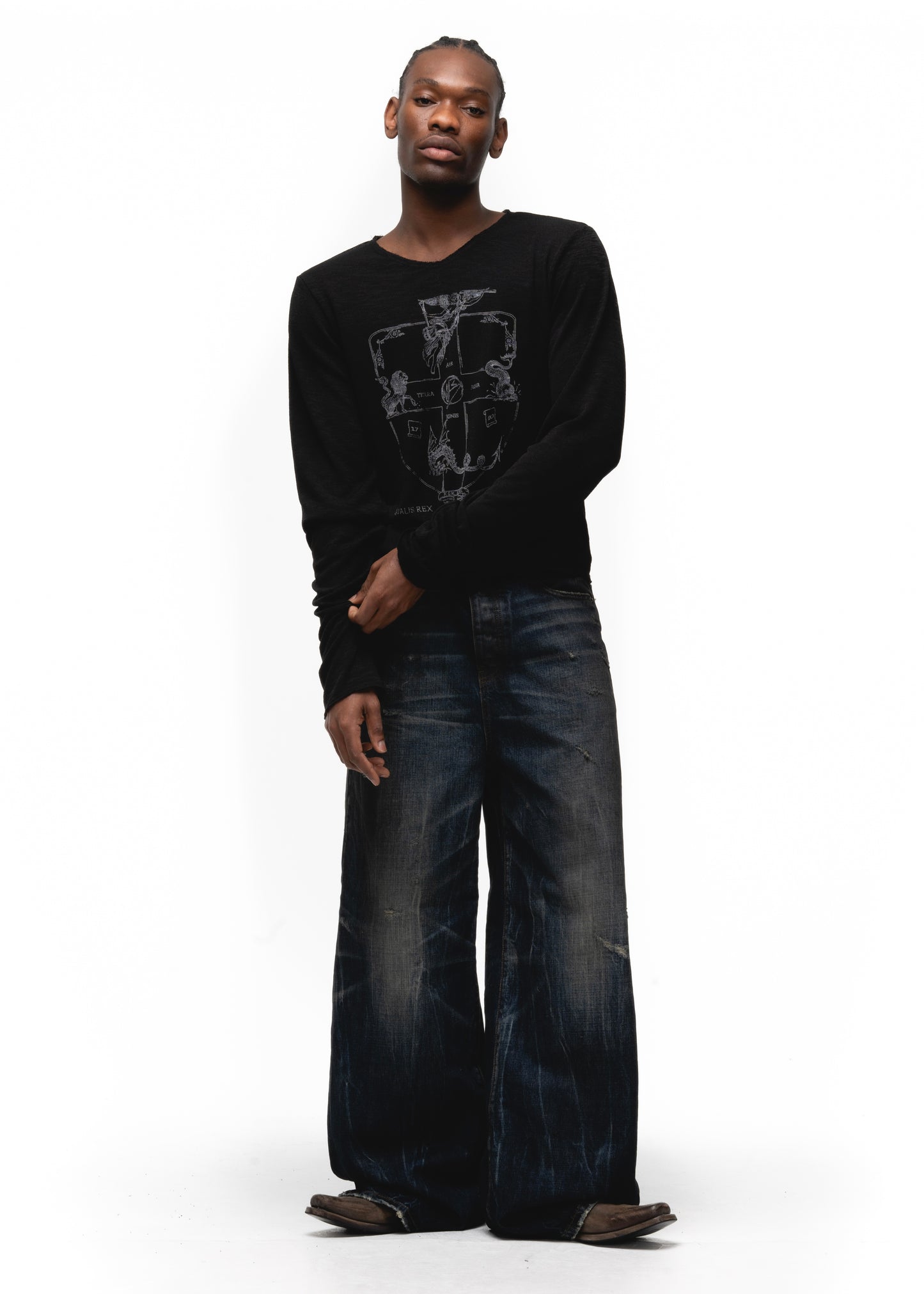 BLAZON ORGANIC COTTON LONGSLEEVE BLACK