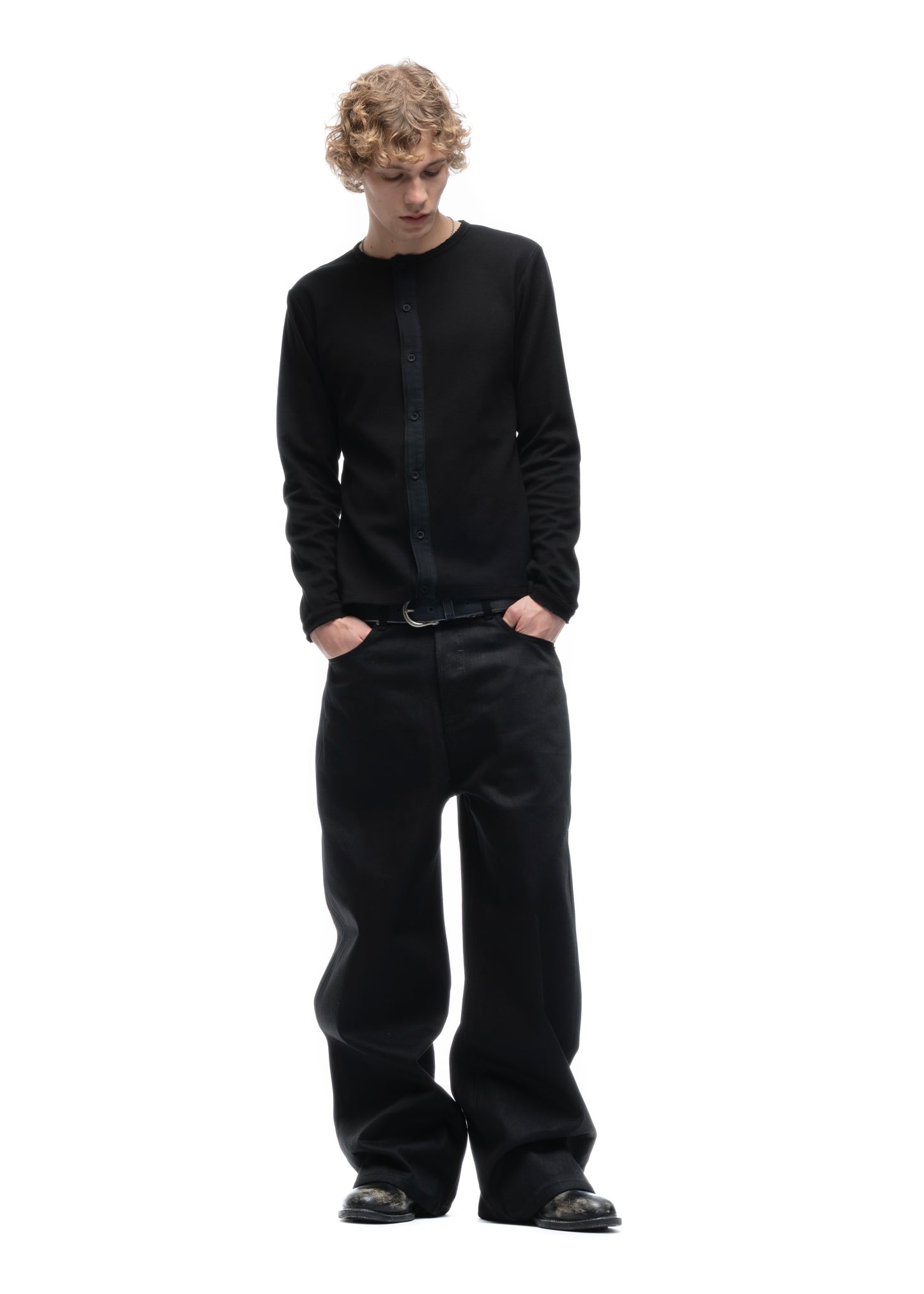 JAPANESE SELVEDGE LOOSE DENIM BLACK