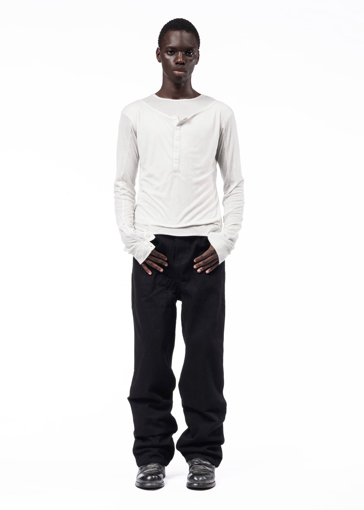 DOUBLE-LAYERED BUTTON ORGANIC COTTON LONGSLEEVE WHITE