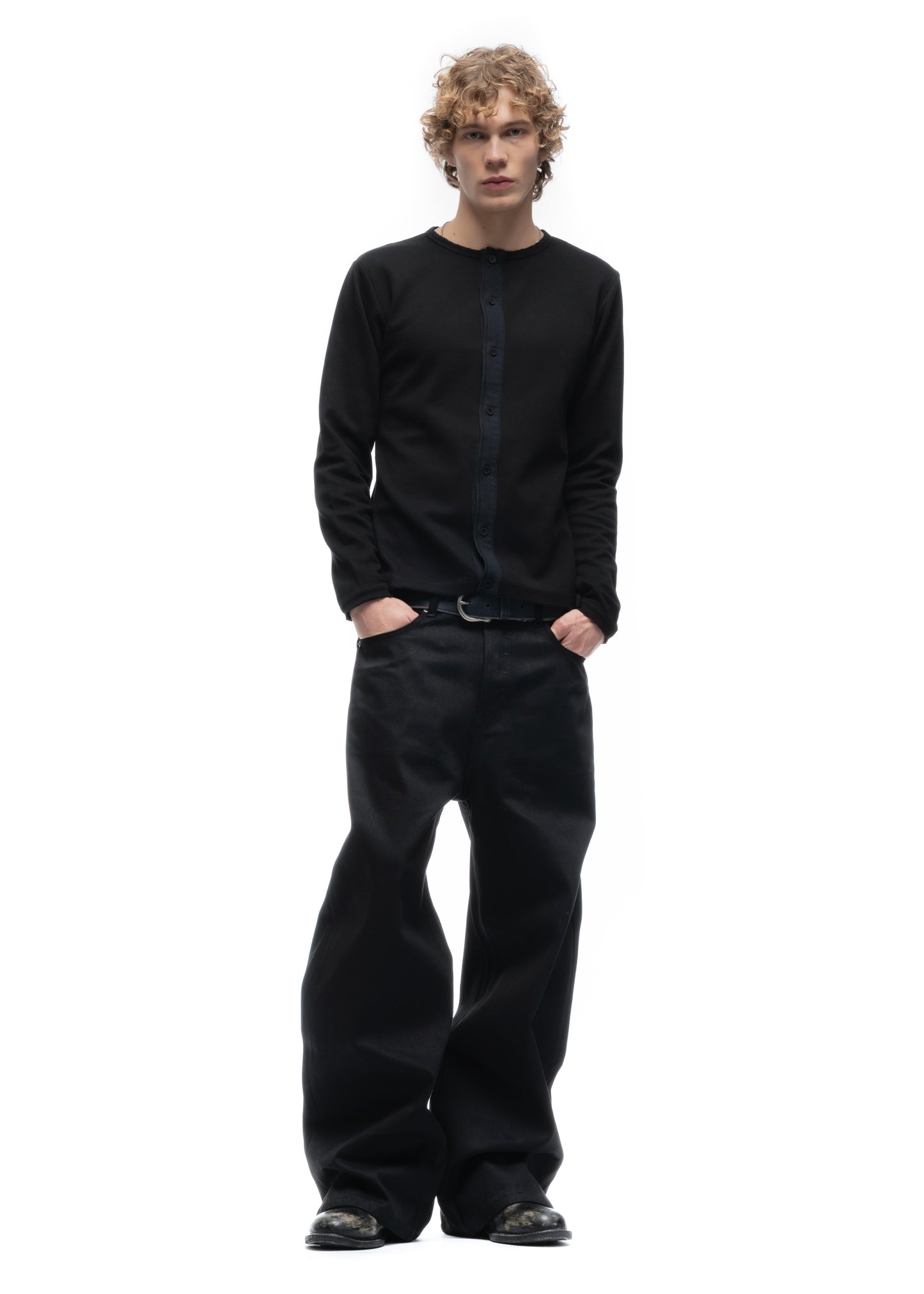JAPANESE SELVEDGE LOOSE DENIM BLACK