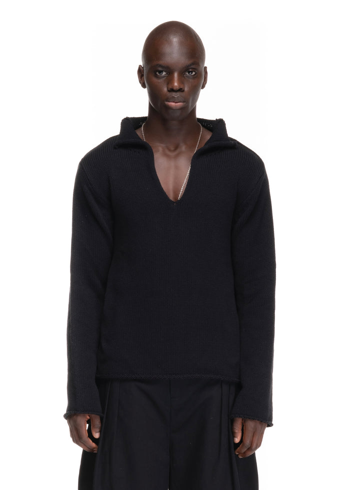 V KNIT SWEATER BLACK