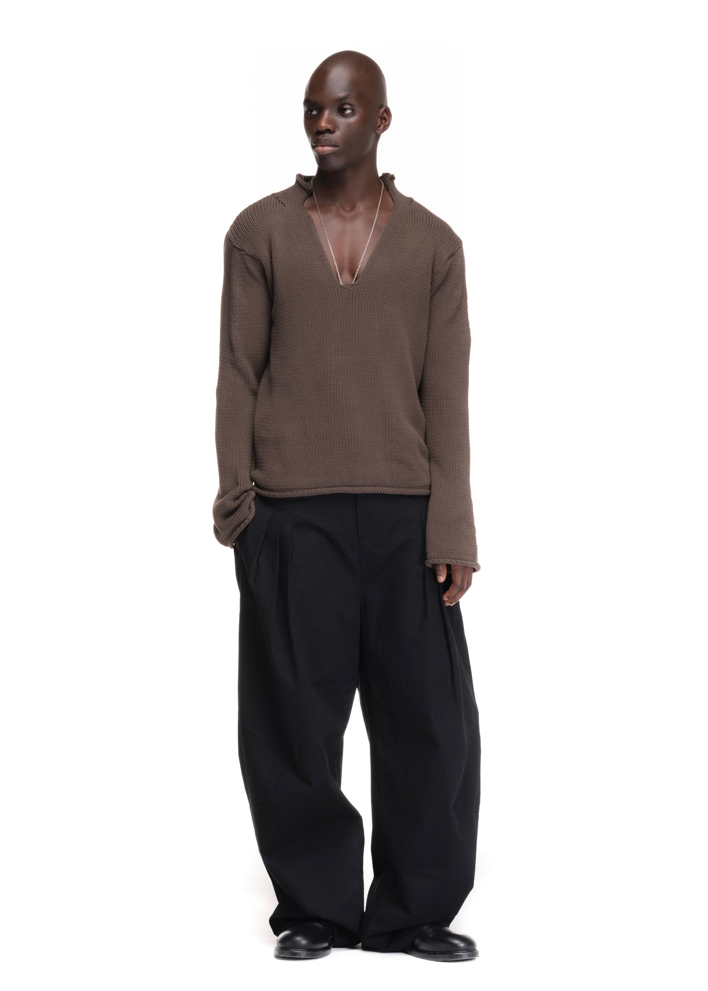 V KNIT SWEATER KHAKI