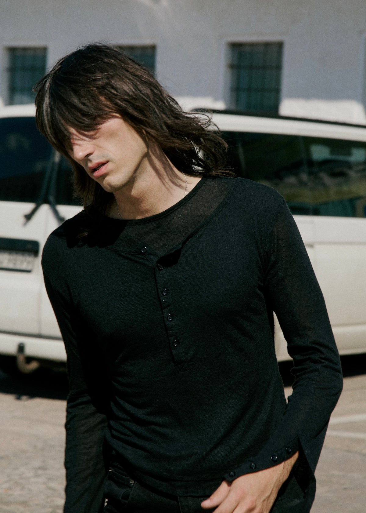 DOUBLE-LAYERED BUTTON ORGANIC COTTON LONGSLEEVE BLACK