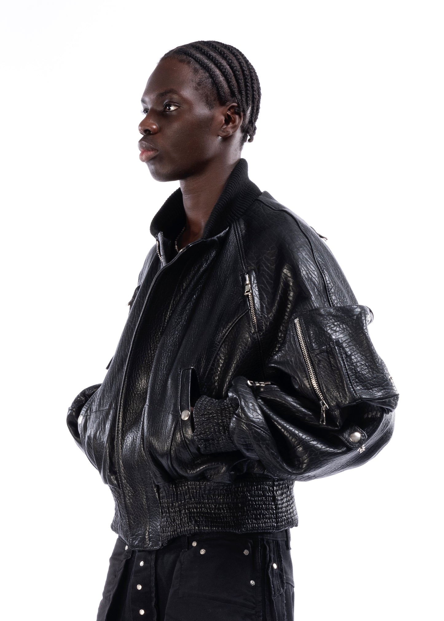 BLACK DRIED CONCRETE LEATHER BOMBER