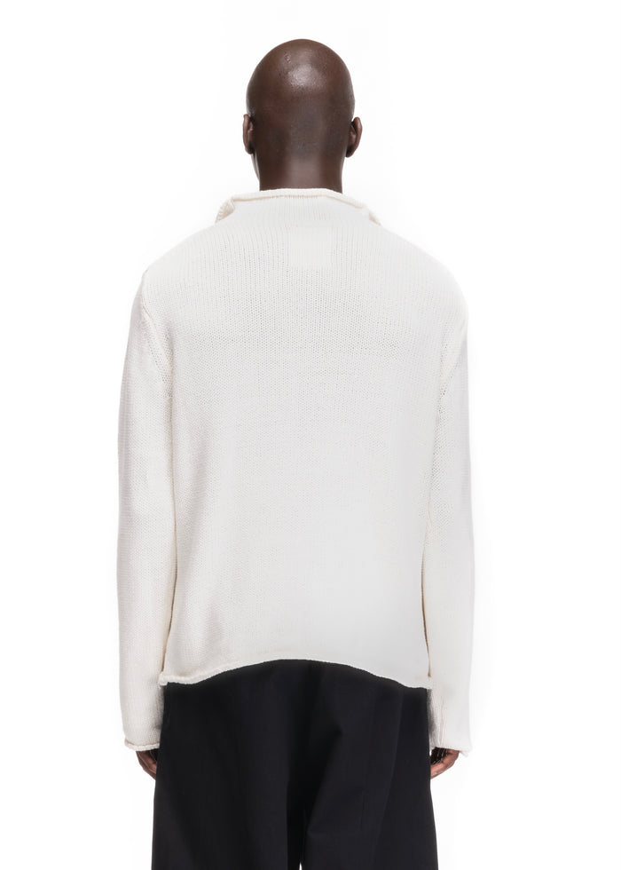 V KNIT SWEATER WHITE