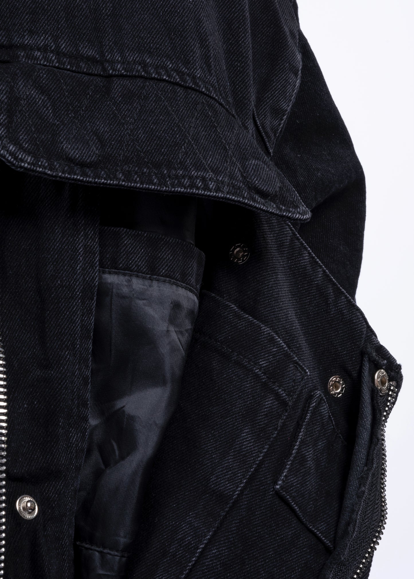 DENIM REMOVABLE SHOULDER BOMBER BLACK