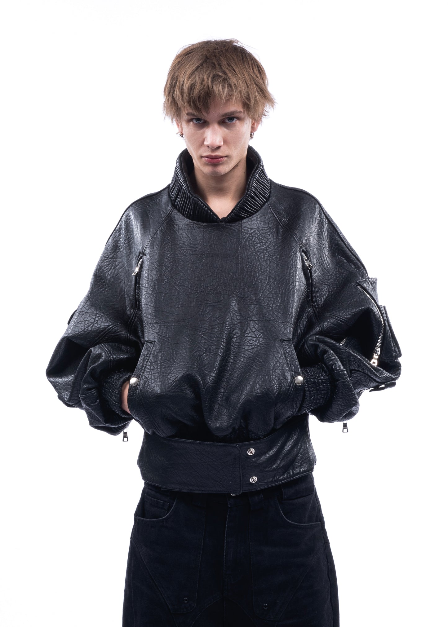 PULL OVER CONCRETE LEATHER  BOMBER