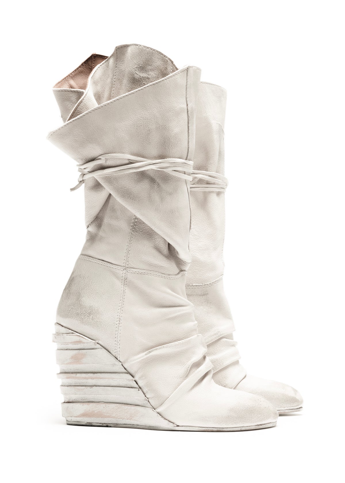 LAYERED CONCRETE HEEL