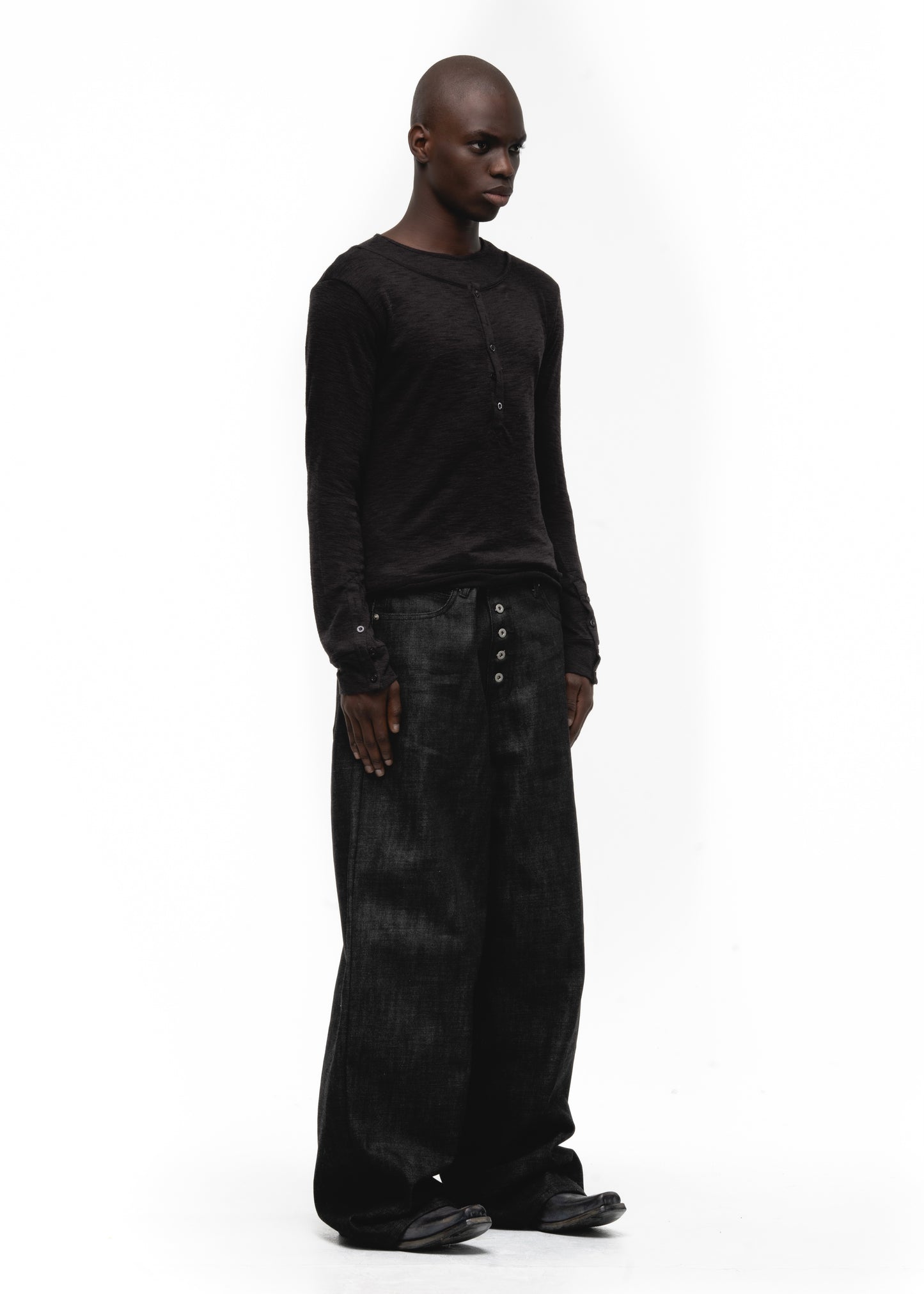 RAW DENIM JAPANESE LOOSE FIT BLACK