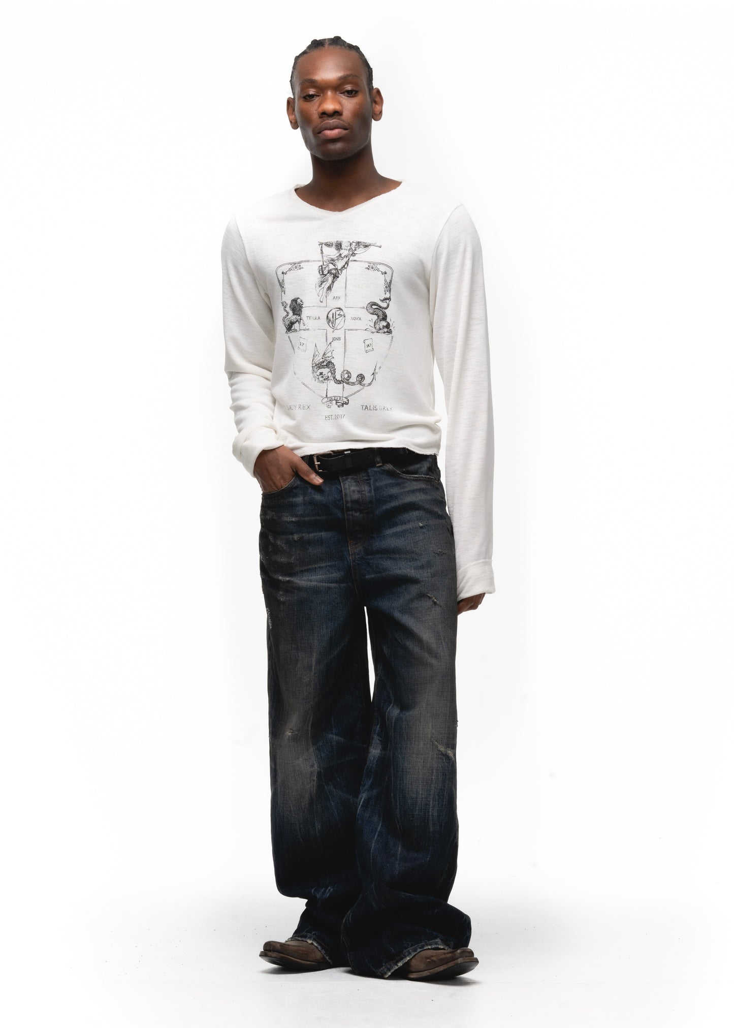 BLAZON ORGANIC COTTON LONGSLEEVE WHITE