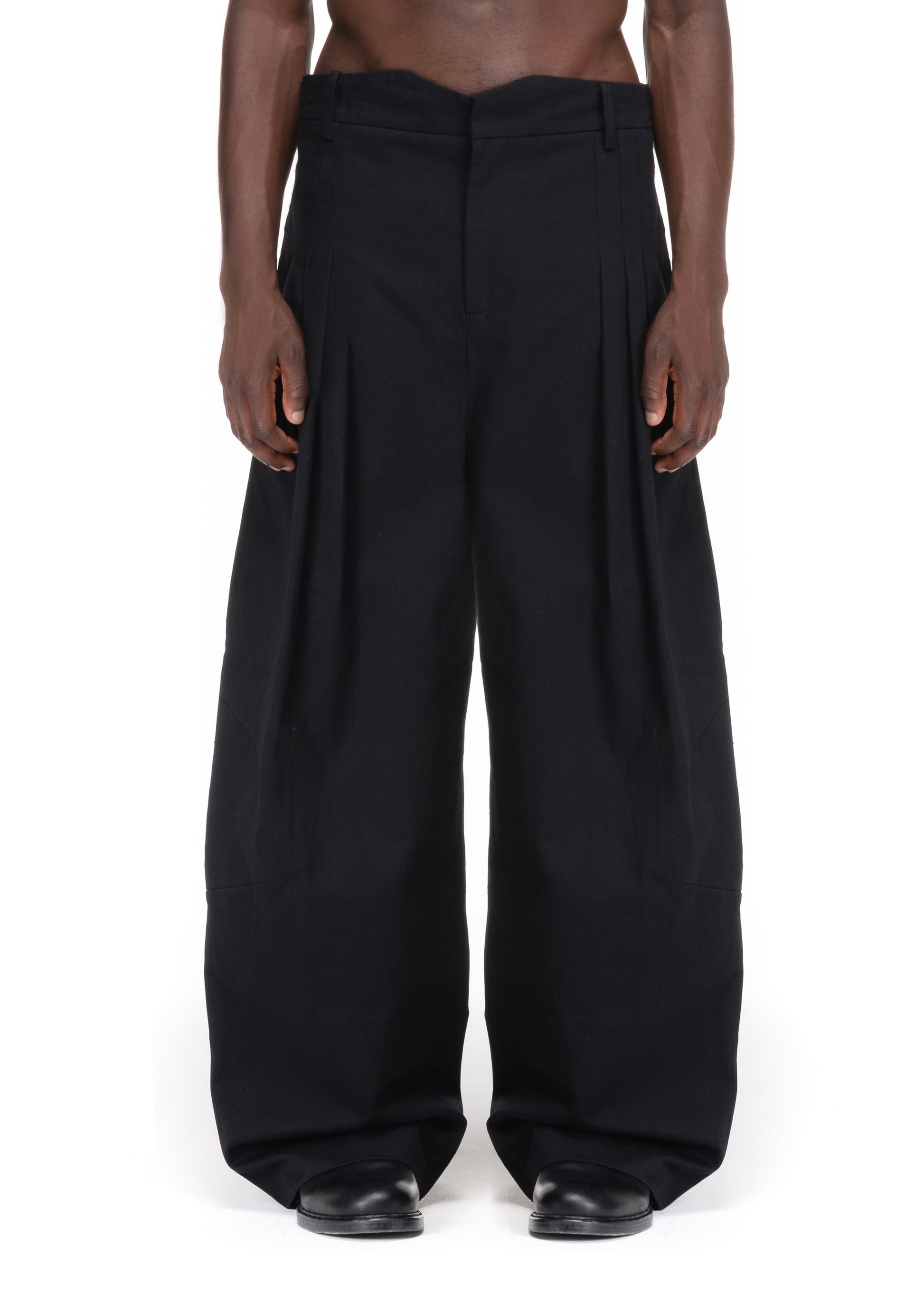 NFS PLEATED SUIT PANTS BLACK NO/FAITH STUDIOS NFS PLEATED SUIT PANTS BLACK NO/FAITH STUDIOS