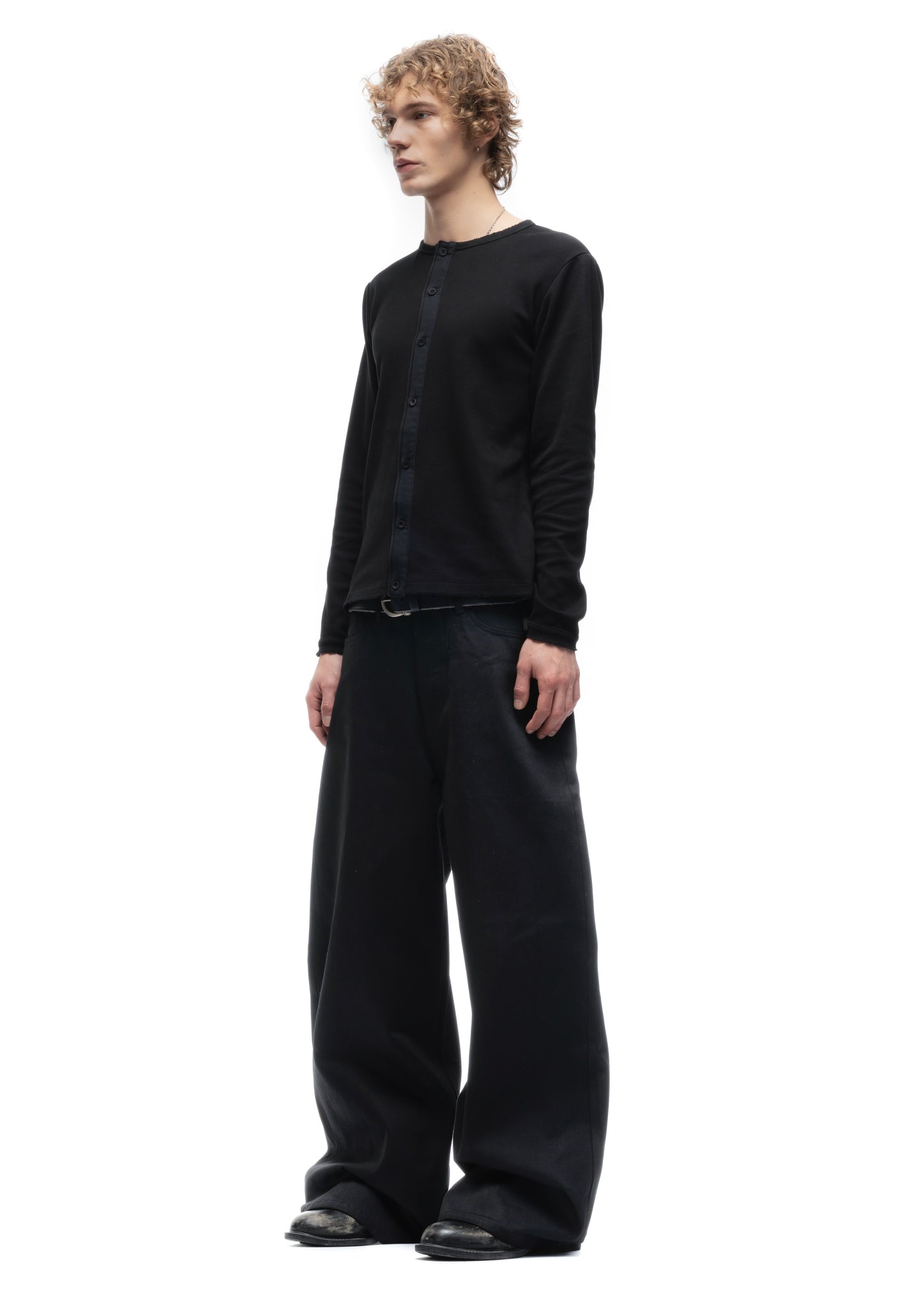 JAPANESE SELVEDGE ULTRA LOOSE DENIM BLACK