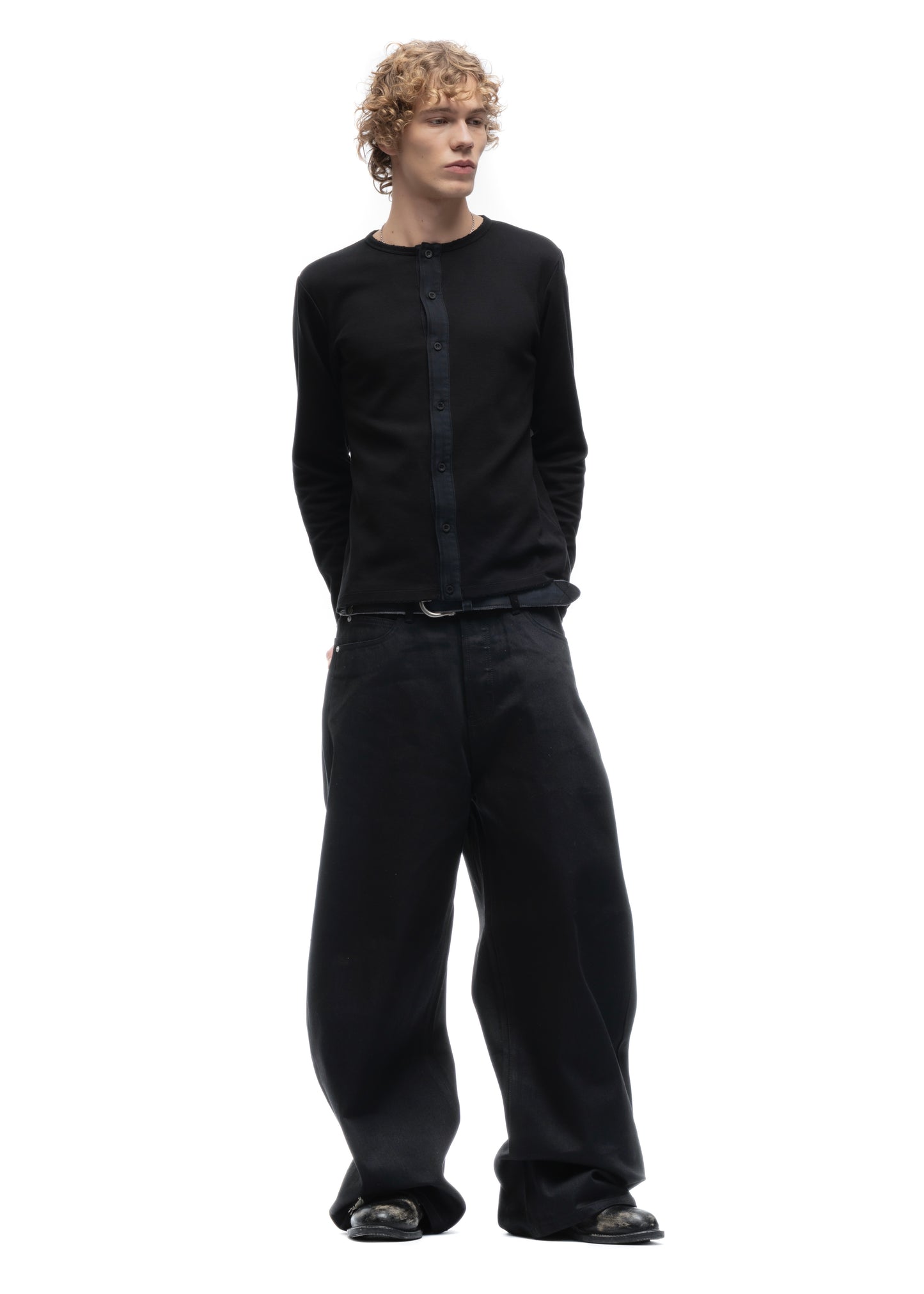 JAPANESE SELVEDGE ULTRA LOOSE DENIM BLACK