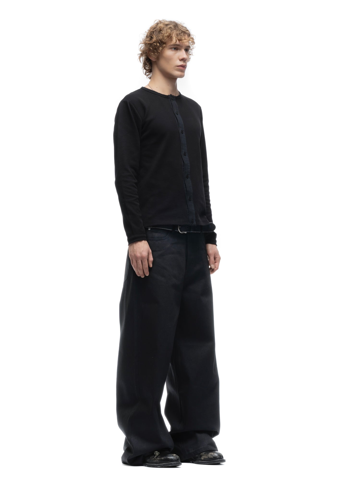 JAPANESE SELVEDGE ULTRA LOOSE DENIM BLACK