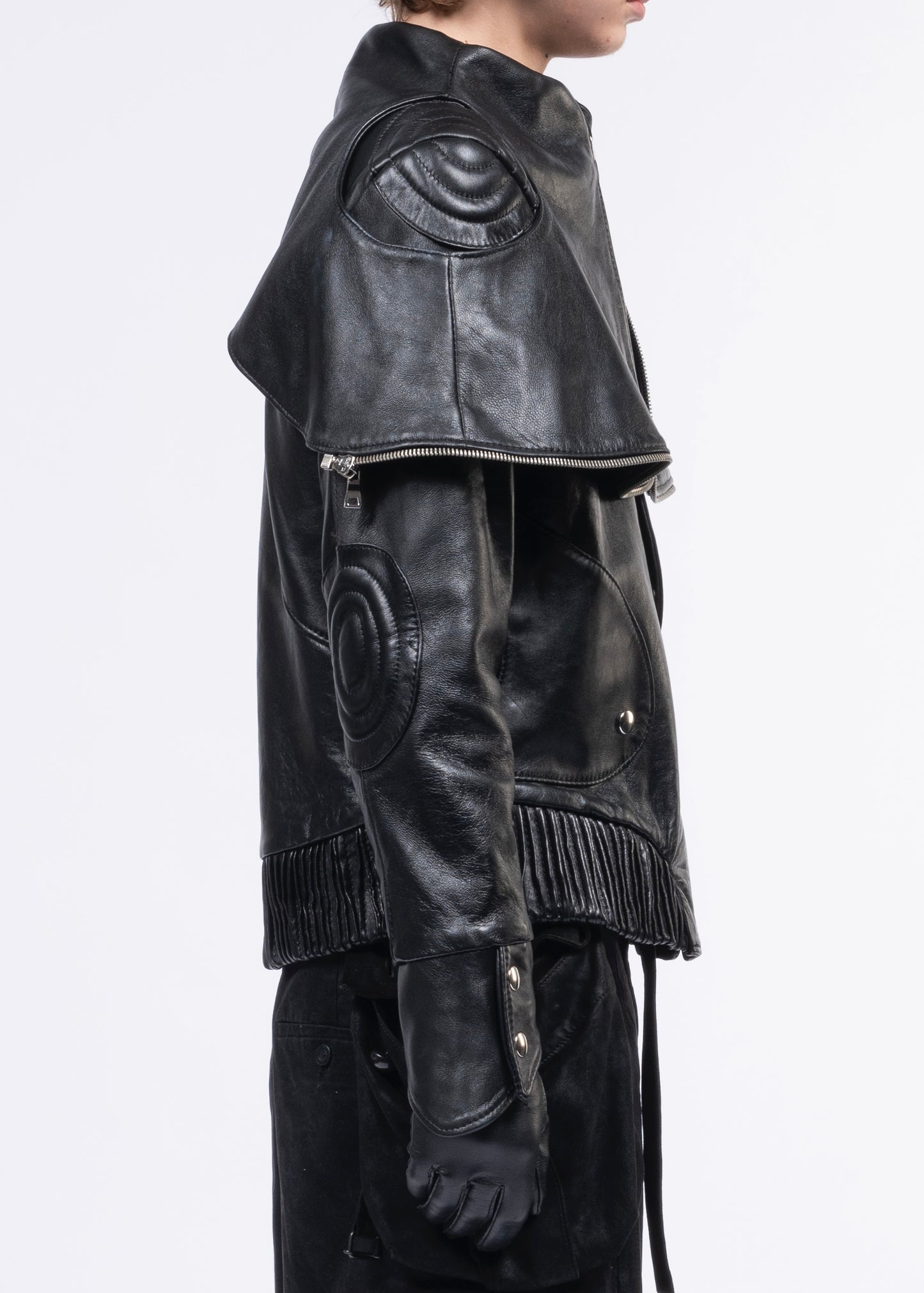 APRONS LEATHER HOOD JACKET